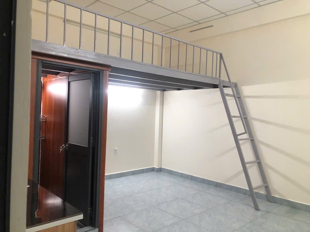 CĂN GÓC- HUỲNH TẤN PHÁT-NGANG- 10M-4 TẦNG- DÒNG TIỀN 65TR/THÁNG