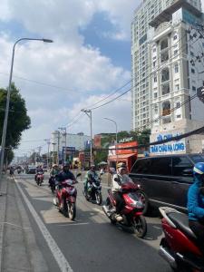 HÀNG HIẾM-MẶT TIỀN NGUYỄN THỊ THẬP- QUẬN 7-108M2-DÒNG TIỀN SẴN 17TR/THÁNG
