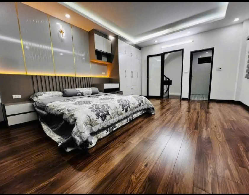Bán nhà Tương Chúc, Ngũ Hiệp, Thanh Trì, thoáng sáng, 40m2, 4.85 tỷ