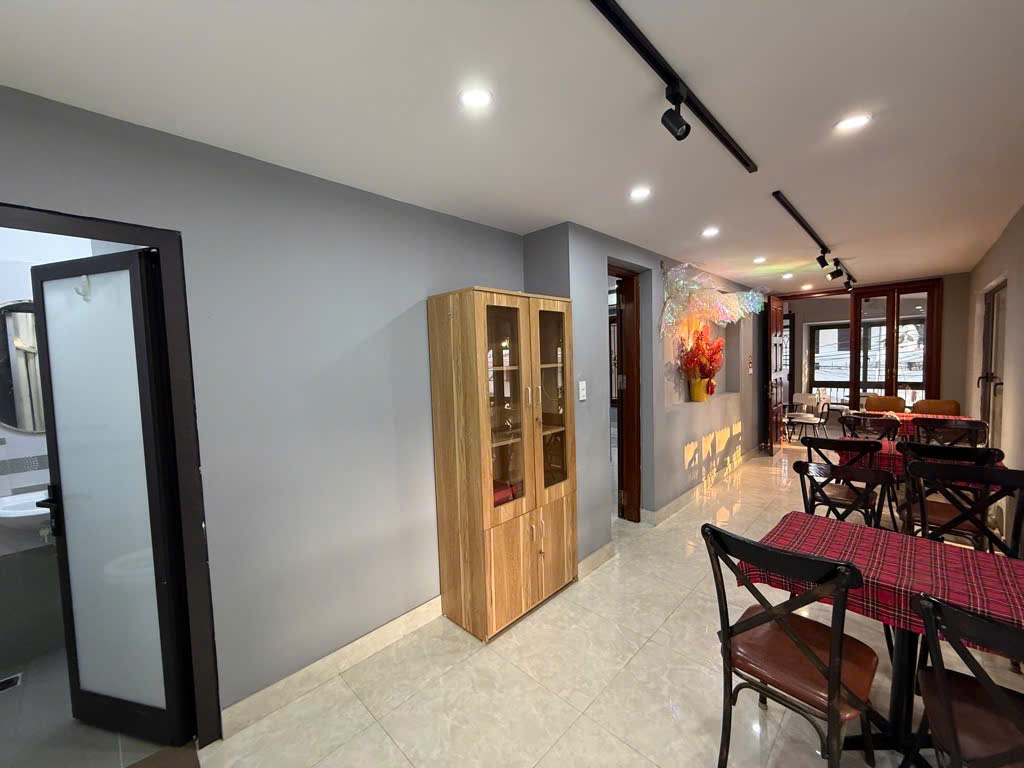 Bán nhà mặt phố Phương Liệt, Thanh Xuân, Siêu đẹp, 68m2, 13 tỷ