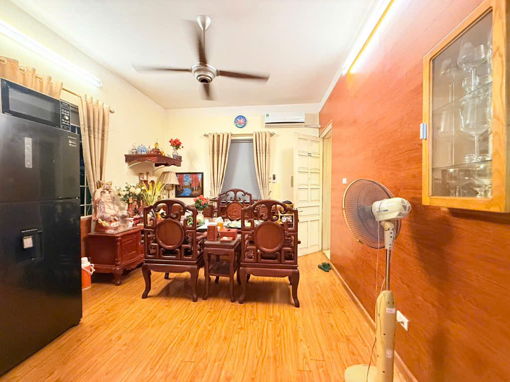 Bán căn hộ chung cư Ao Bát, Giải Phóng, Giáp Bát, Hoàng Mai, Siêu rẻ, 63m2, 3.7 tỷ