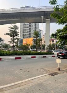 Bán nhà mặt phố Trường Chinh, siêu đẹp, 4m2, 1.8 tỷ