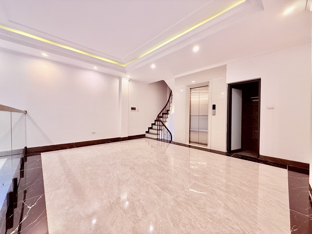 BÁN NHÀ PHỐ VŨ TRỌNG PHỤNG, THANH XUÂN, SỔ ĐỎ, VỊ TRÍ VÀNG 62M2 X 4 TẦNG CHỈ 11 TỶ