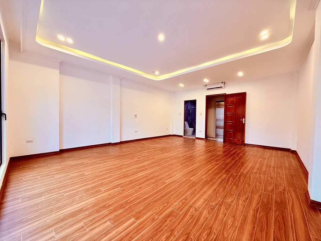 BÁN NHÀ PHỐ VŨ TRỌNG PHỤNG, THANH XUÂN, SỔ ĐỎ, VỊ TRÍ VÀNG 62M2 X 4 TẦNG CHỈ 11 TỶ