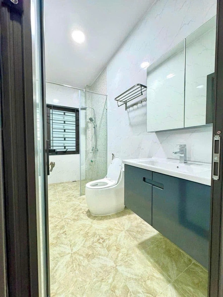 BÁN NHÀ PHỐ VŨ TRỌNG PHỤNG, THANH XUÂN, SỔ ĐỎ, VỊ TRÍ VÀNG 62M2 X 4 TẦNG CHỈ 11 TỶ