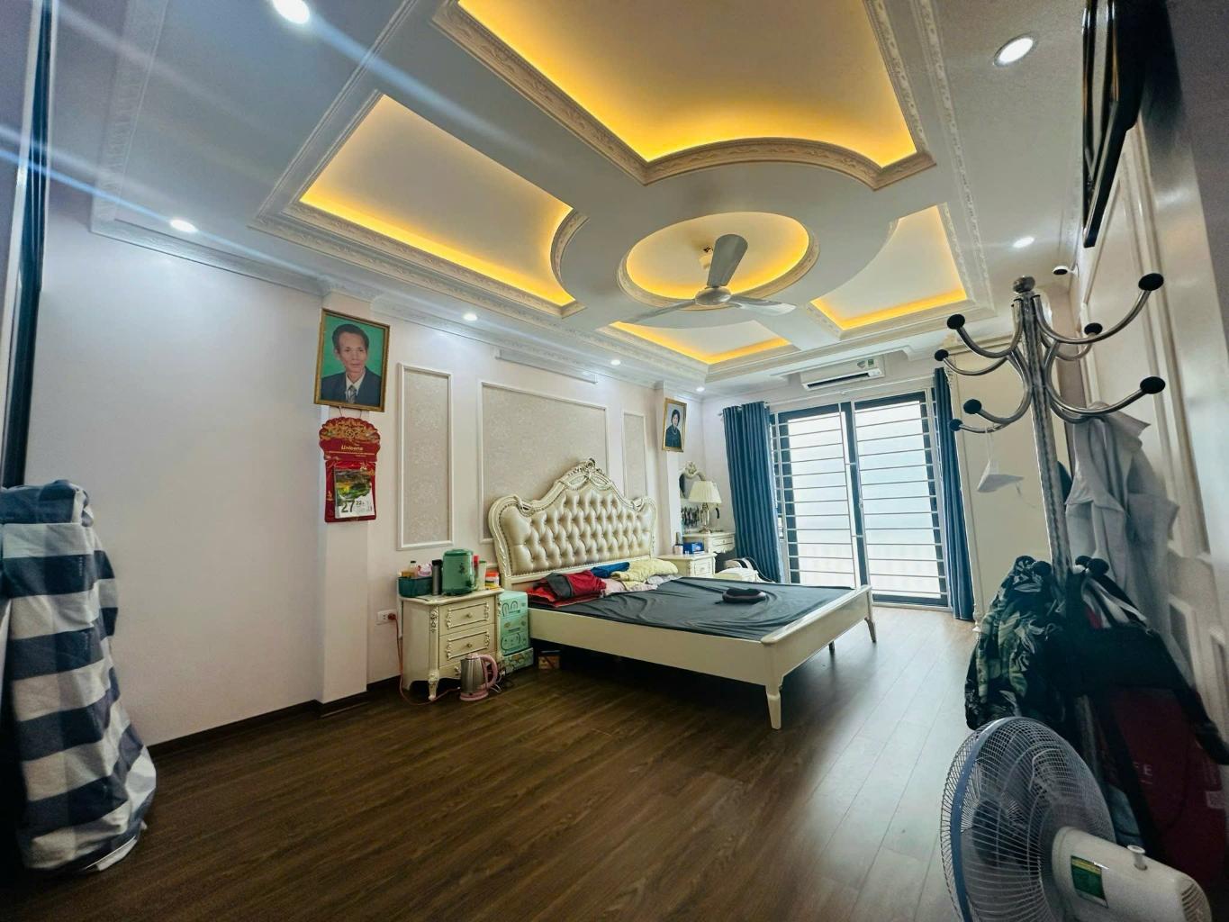 BÁN NHÀ PHỐ VŨ TRỌNG PHỤNG, THANH XUÂN, SỔ ĐỎ, VỊ TRÍ VÀNG 62M2 X 4 TẦNG CHỈ 11 TỶ