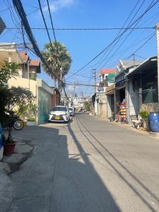 CHÍNH CHỦ GỬI BÁN NHÀ MẶT TIỀN ĐƯỜNG Ô TÔ TRÁNH , GẦN TTTM GIGAMALL , SÁT NHÀ HÀNG BÊN SÔNG , PHẠM VĂN ĐỒNG , HIỆP BÌNH CHÁNH ,THỦ ĐỨC . GIẢM CHỈ CÒN HƠN 6 TỈ.