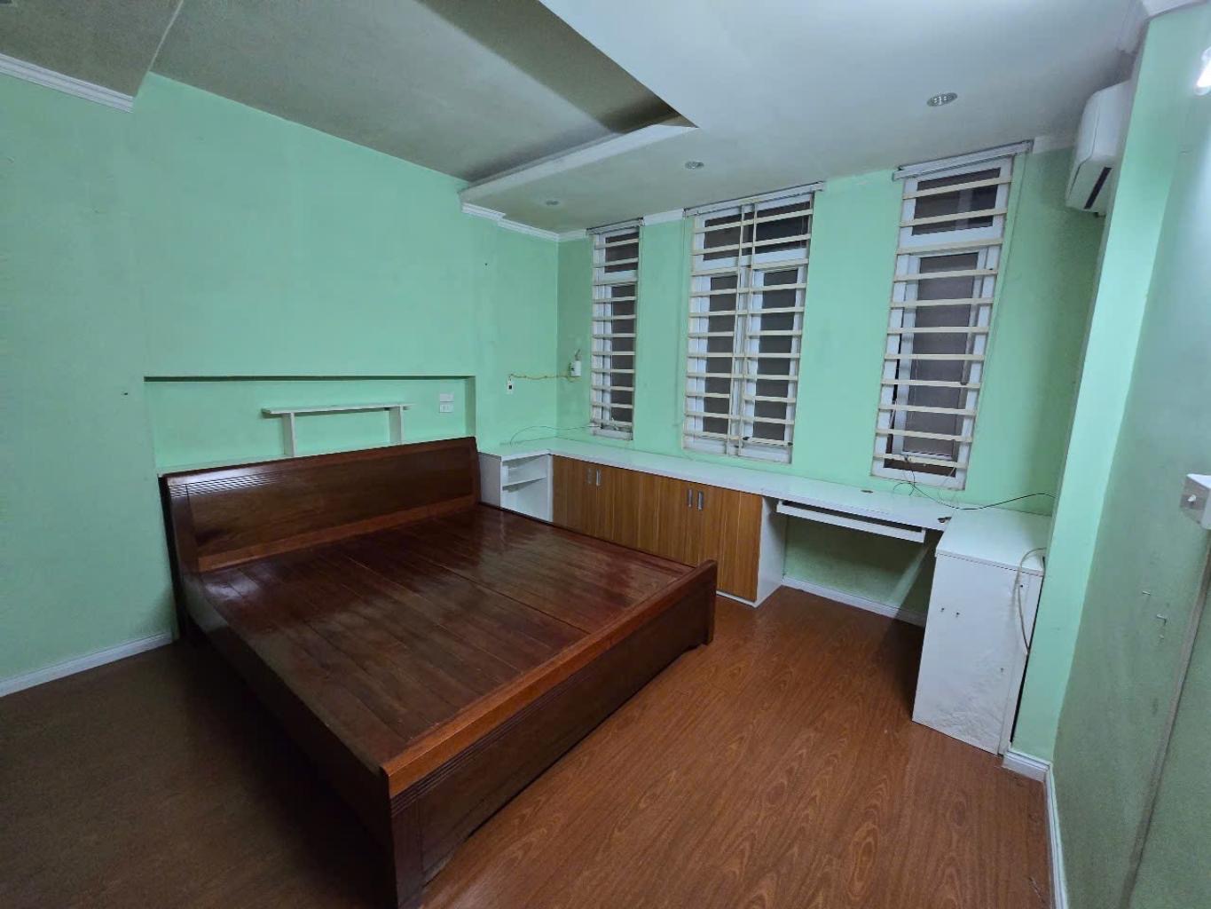 HỘ KHẨU MAI DỊCH-NHÀ 5TẦNG-MT 4.8M-CHỈ 6.6TỶ