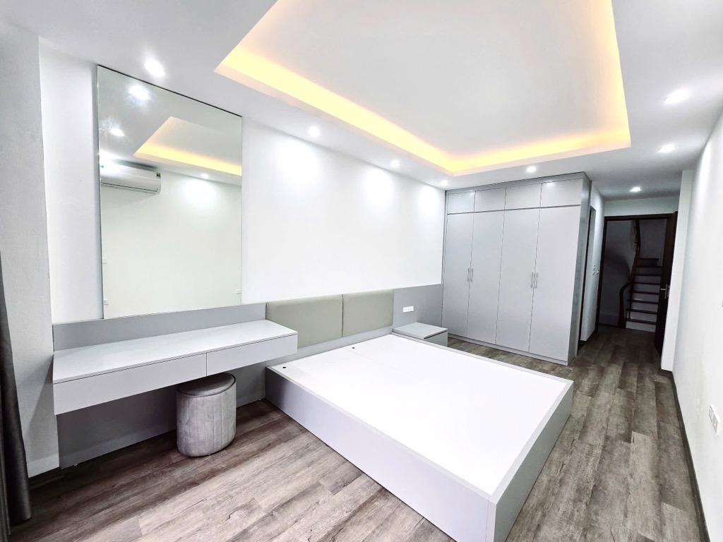 Bán Nhà -Mỹ Đình-43M2-Mt4.2M-9Phòng Khép Kín-Giá 8.45Tỷ