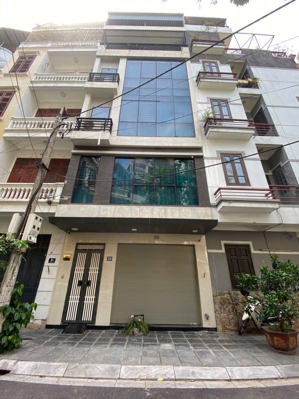 Bán Nhà Cầu Diễn-6Tầng Thang Máy-Mt4.6-Ô Tô 7 chỗ Ngủ Nhà-Giá 14.8Tỷ