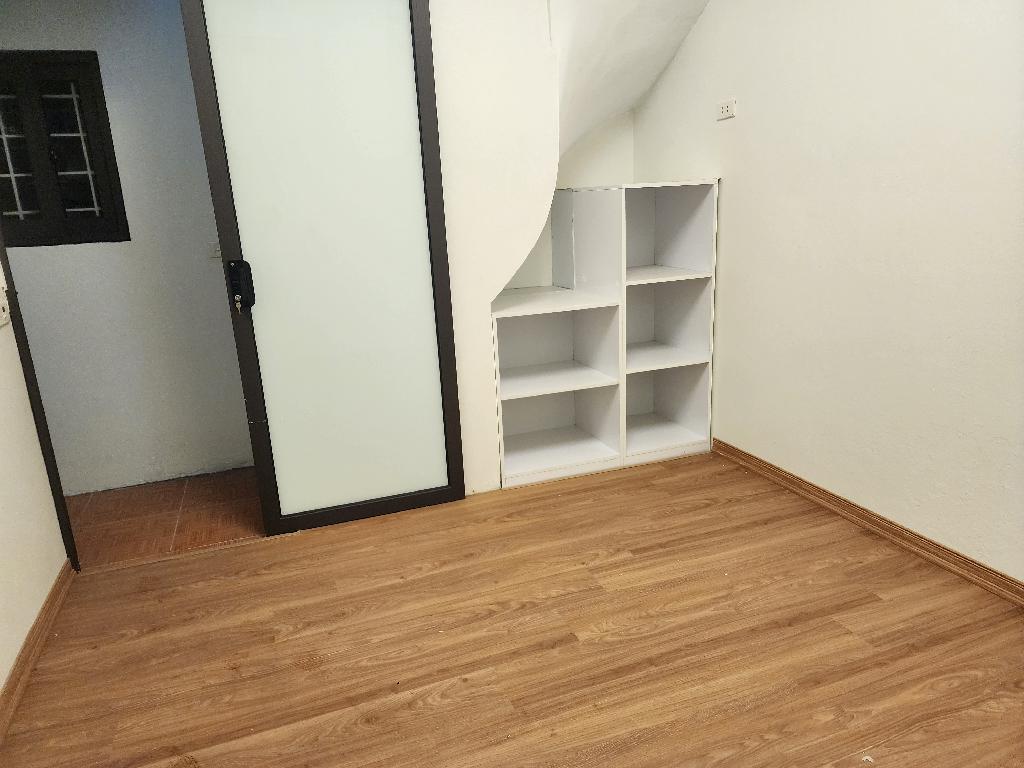 ĐỘI CẤN-4 TẦNG 2 NGỦ GẦN MẶT PHỐ-3,9 TỶ