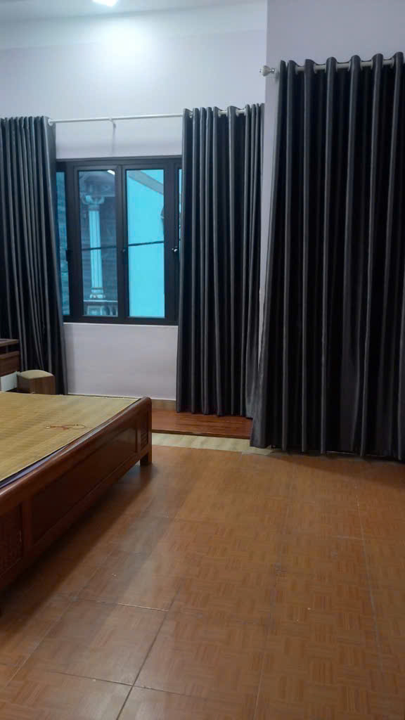 NHÀ Ở LA PHÙ 30m2, DÂN CƯ YÊN BÌNH, OTÔ ĐẬU GẦN NHÀ