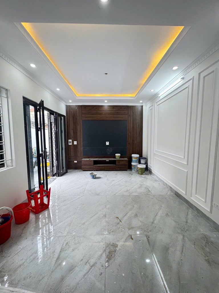 BÁN NHÀ VIỆT HƯNG - NHÀ MỚI KÍNH KOONG - 45M² x 6 TẦNG