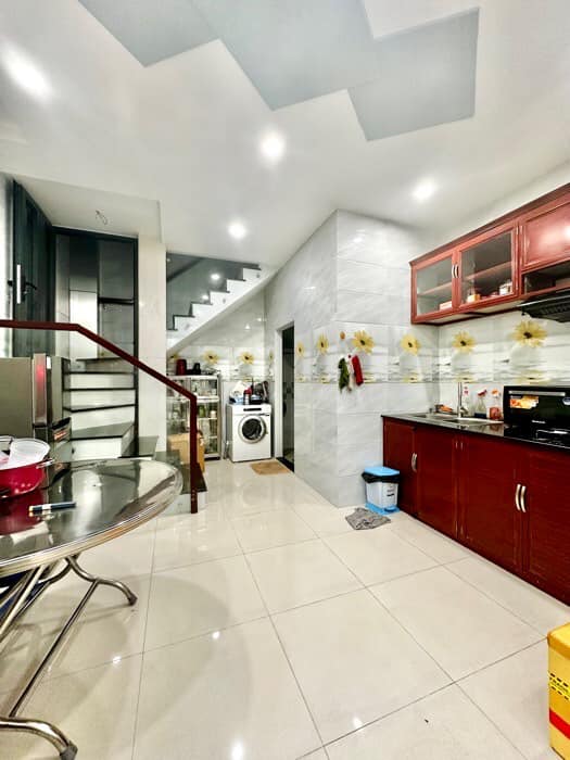 Quận 10, xe hơi tới nhà, 5 tầng, 47m2, vừa ở v_ừa cho th_uê - đường Tô Hiến Thành