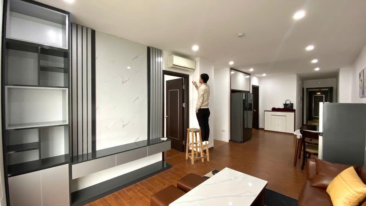 cần cho thuêu căn hộ gemek2 diên tích 66m full đồ giá8,5 triệu