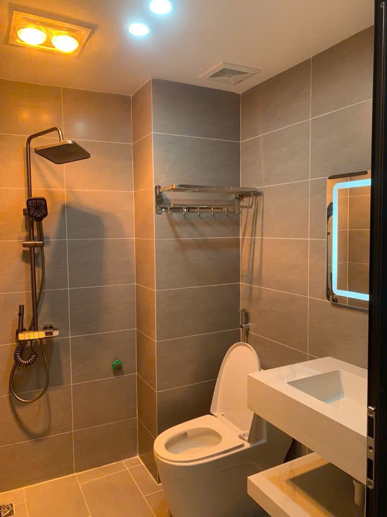 MỚI TINH - NỘI THẤT CLASSIC CỰC ĐẸP, 3 BƯỚC Ô TÔ TRÁNH