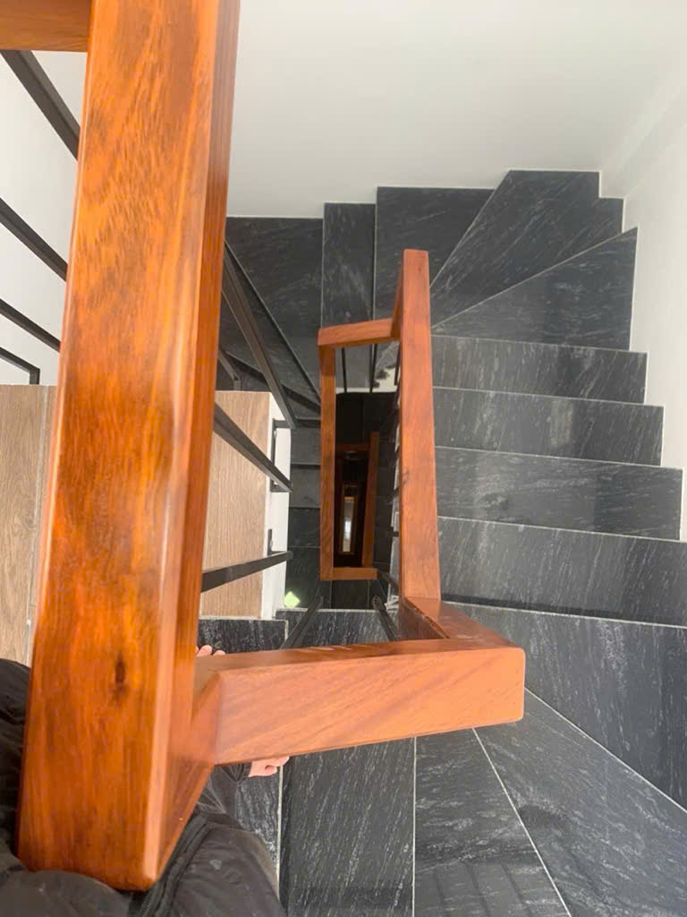 MỚI TINH - NỘI THẤT CLASSIC CỰC ĐẸP, 3 BƯỚC Ô TÔ TRÁNH