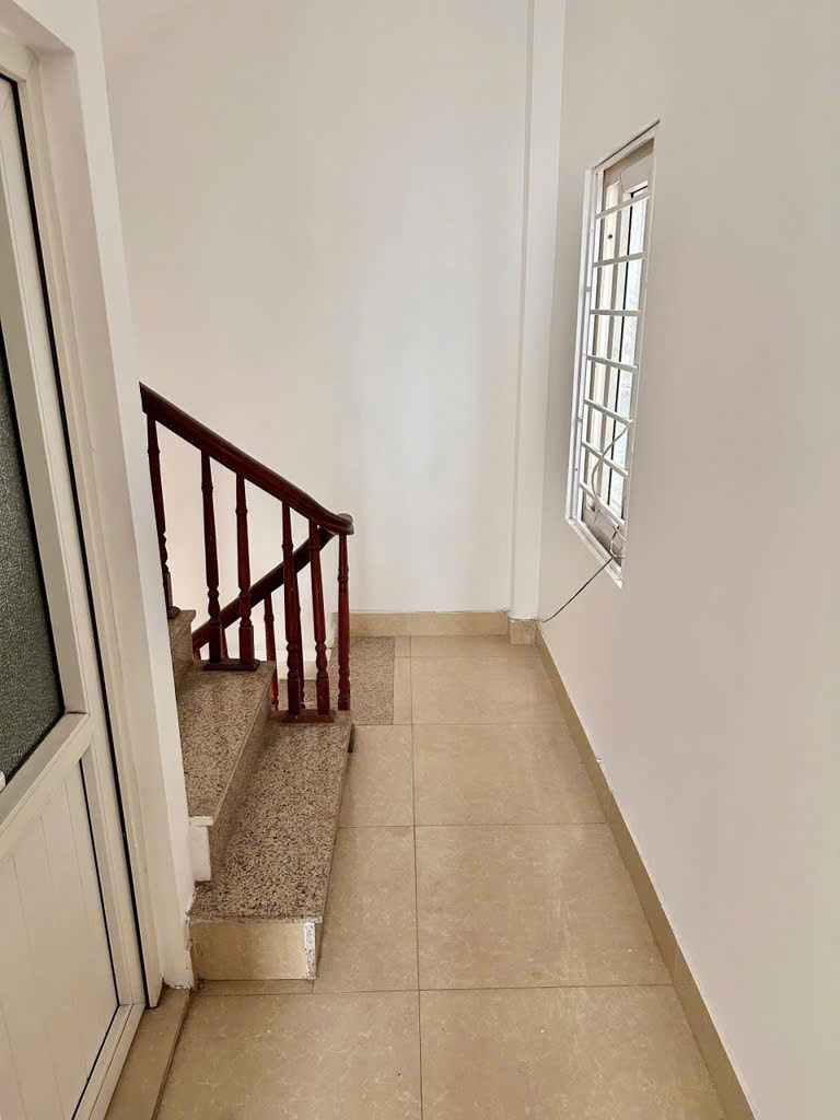 Nhà Lô góc - Dân Xây chắc chắn vô cùng -Chỉ 4 tỉ 8