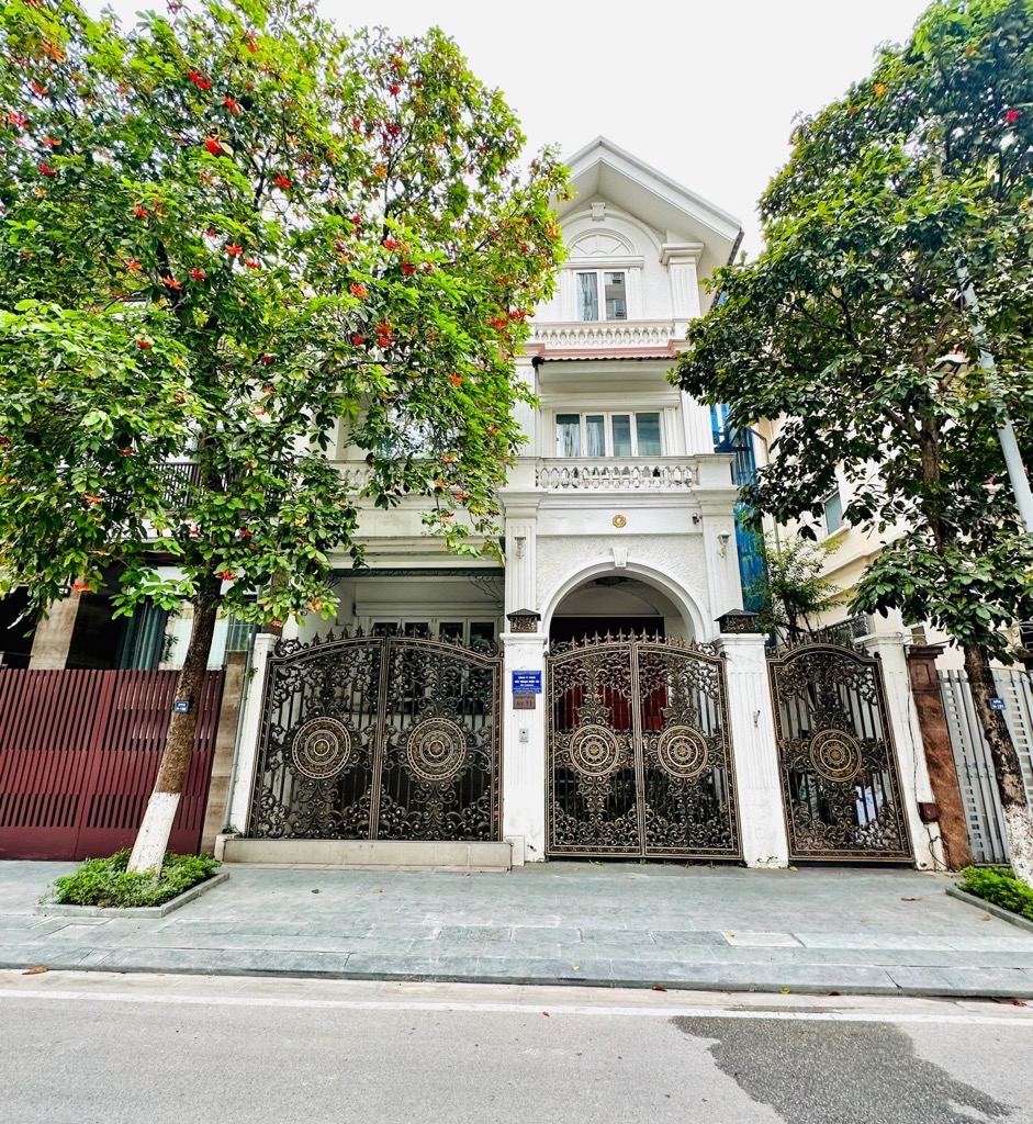 Biệt thự nhà vườn Quan Nhân Thanh Xuân, 141m2, 70 tỷ