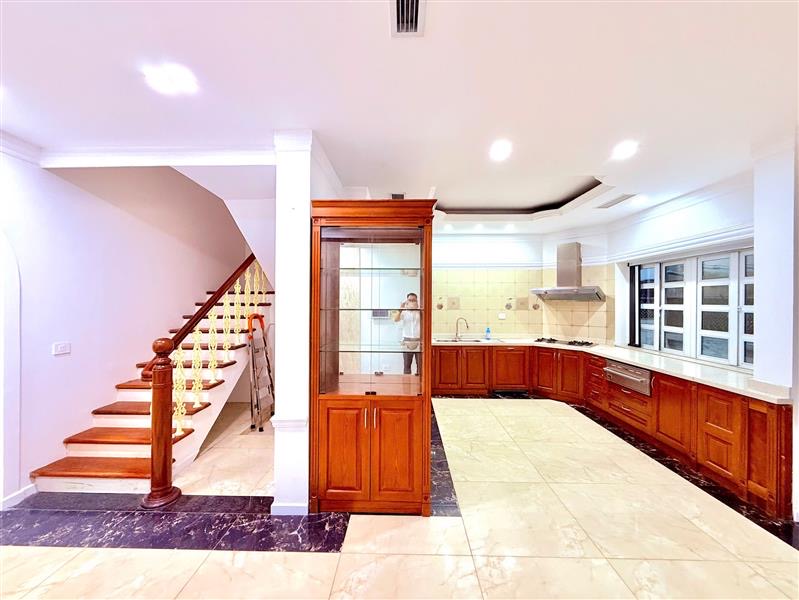 Biệt thự nhà vườn Quan Nhân Thanh Xuân, 141m2, 70 tỷ