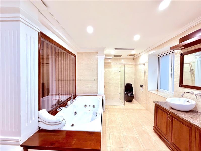 Biệt thự nhà vườn Quan Nhân Thanh Xuân, 141m2, 70 tỷ