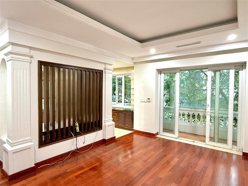 Biệt thự nhà vườn Quan Nhân Thanh Xuân, 141m2, 70 tỷ