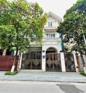 Biệt thự nhà vườn Quan Nhân Thanh Xuân, 141m2, 70 tỷ