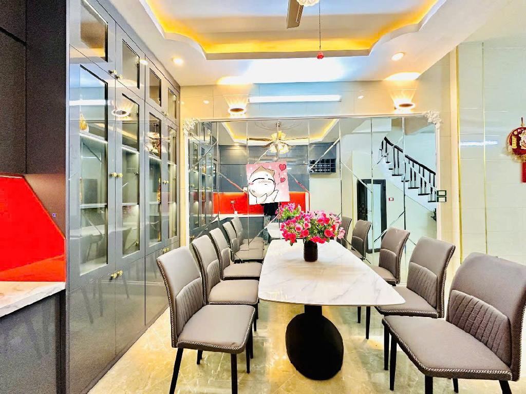 Bán nhà phố Kim Ngưu , trung tâm quận Hai Bà Trưng, ngõ ô tô , kinh doanh, nhà đẹp , ở ngay 43m, 11.68 tỷ