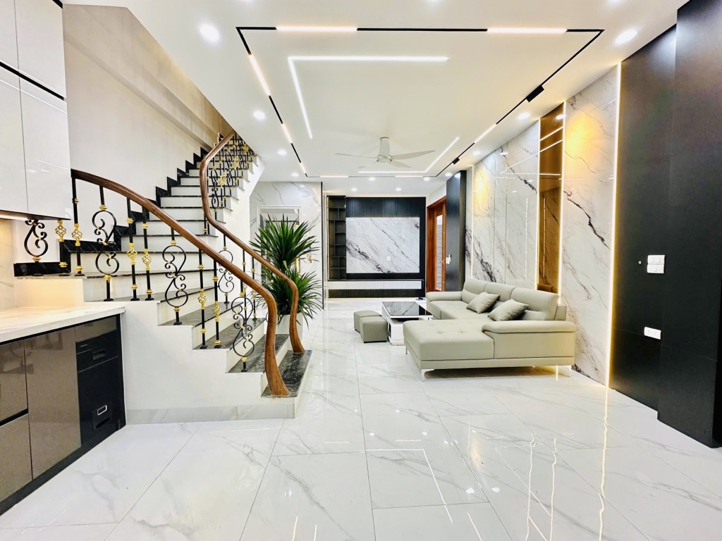Bán nhà phố Kim ngưu, trung tâm quận Hai Bà Trưng , 2 mặt thoáng, cầu thang máy, nhà mới đẹp , nội thất cao cấp , 71m, 11.95 tỷ