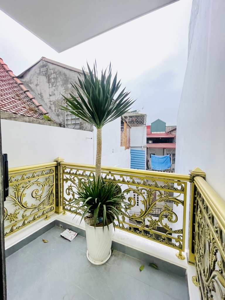 Bán nhà phố Kim ngưu, trung tâm quận Hai Bà Trưng , 2 mặt thoáng, cầu thang máy, nhà mới đẹp , nội thất cao cấp , 71m, 11.95 tỷ