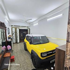 Bán nhà phố Trần Khát Chân ,ô tô vào nhà , cầu thang máy, view hồ điều hòa, 63m, 12.99 tỷ