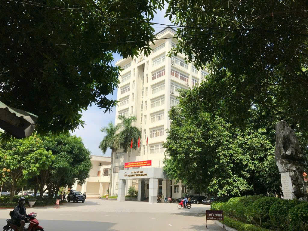 BÁN NHÀ CẦU GIẤY - SIÊU HIẾM - LÔ GÓC 3 MẶT THOÁNG