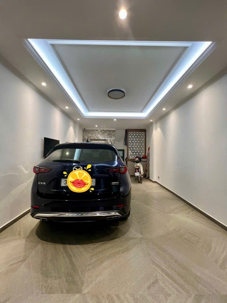 VIP CẦU GIẤY NGHĨA ĐÔ - THANG MÁY - GARA Ô TÔ - KINH DOANH