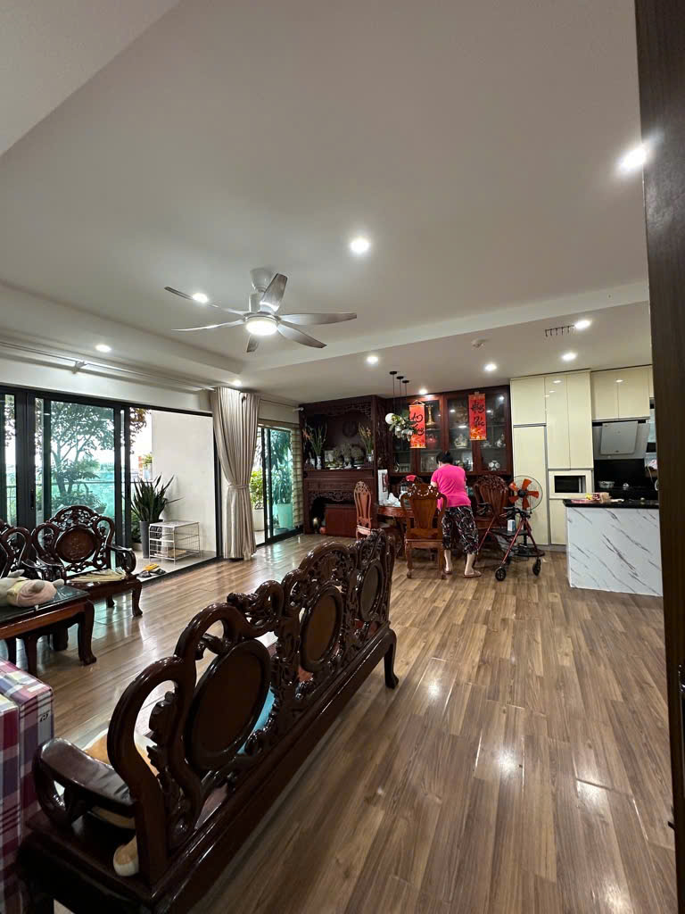 CỔ NHUẾ - HỌC VIỆN TÀI CHÍNH - PHÂN LÔ - Ô TÔ TRÁNH - VỈA HÈ - KINH DOANH