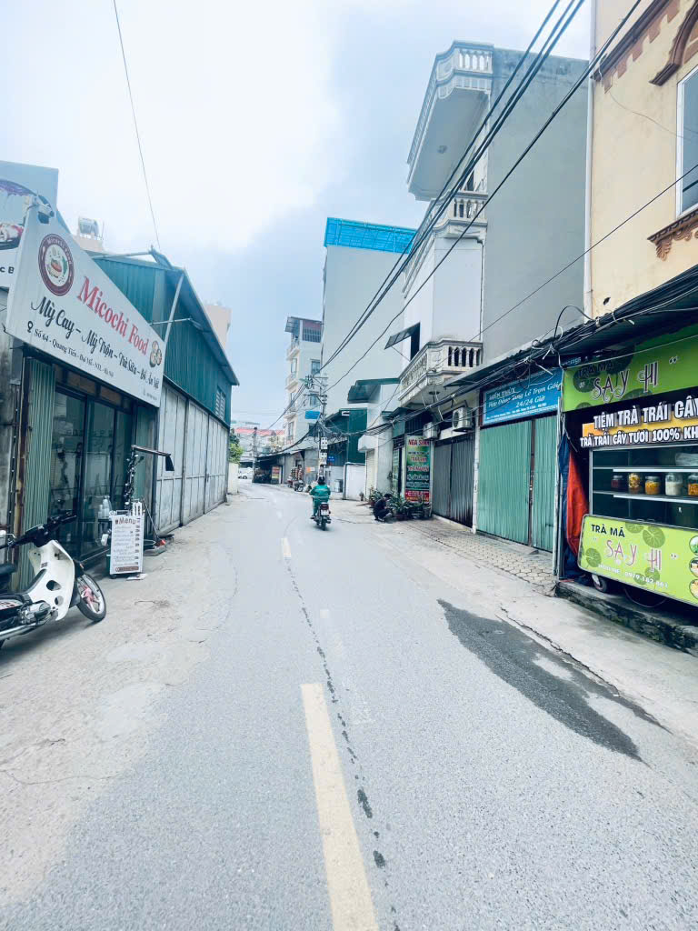 MẢNH ĐẤT ĐẠI HỌC MỎ - OTO TRÁNH VÀO NHÀ