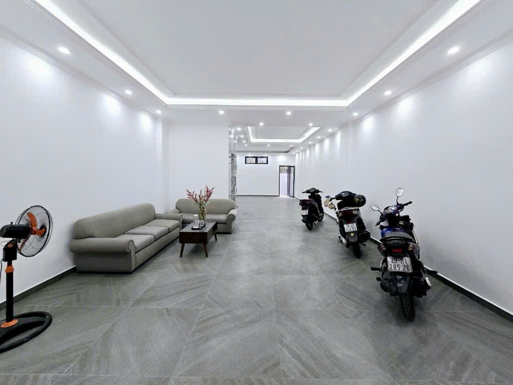 CẦU GIÂY - PHÂN LÔ - OTO TRÁNH ĐỖ - MỚI KOONG XỊN XÒ
