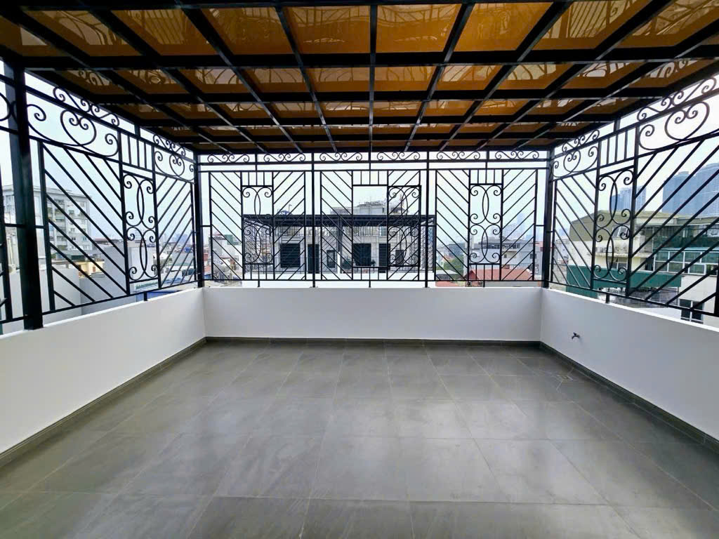 CẦU GIÂY - PHÂN LÔ - OTO TRÁNH ĐỖ - MỚI KOONG XỊN XÒ