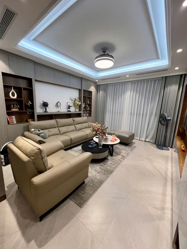 KHU VIP CẦU GIẤY - THANG MÁY - GARA Ô TÔ - KINH DOANH