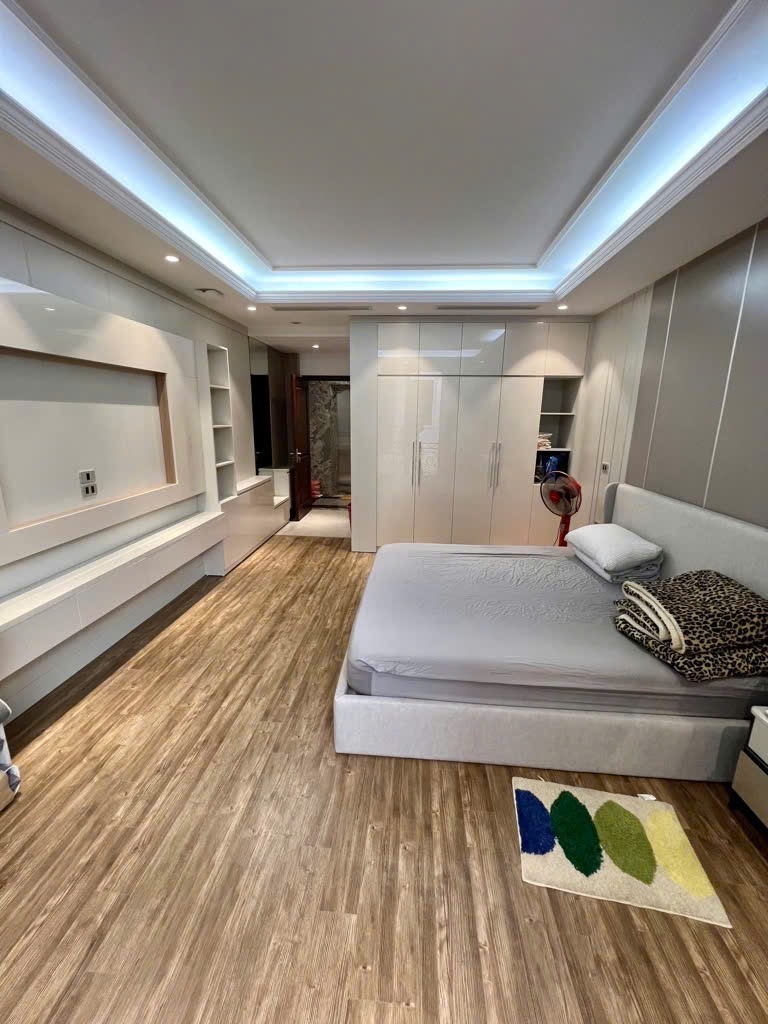 KHU VIP CẦU GIẤY - THANG MÁY - GARA Ô TÔ - KINH DOANH
