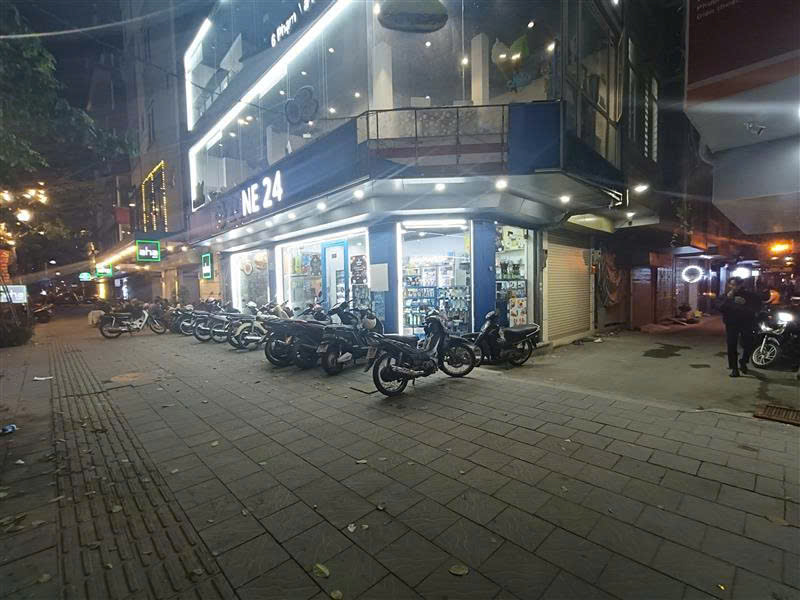MẶT PHỐ TRẦN CUNG- LÔ GÓC KINH DOANH SIÊU ĐỈNH