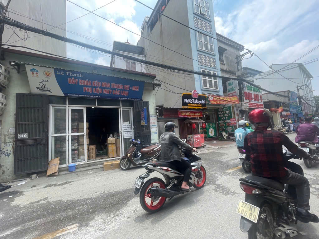 MẶT PHỐ CỔ NHUẾ- HIẾM - Ô TÔ TRÁNH - KINH DOANH SẦM UẤT