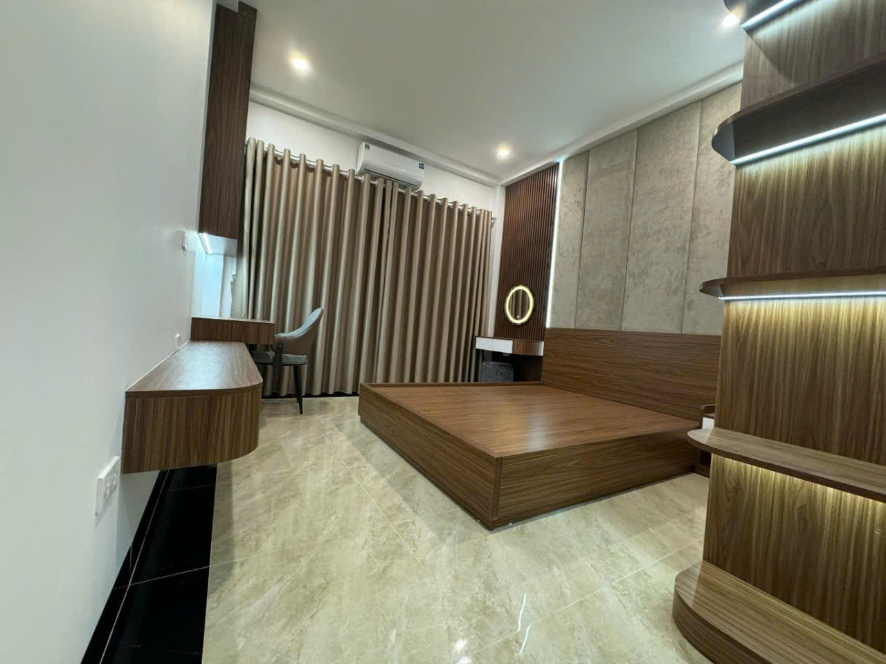 CỔ NHUẾ - 5M MẶT TIỀN - 6TANG - THANG MÁY MỚI TINH