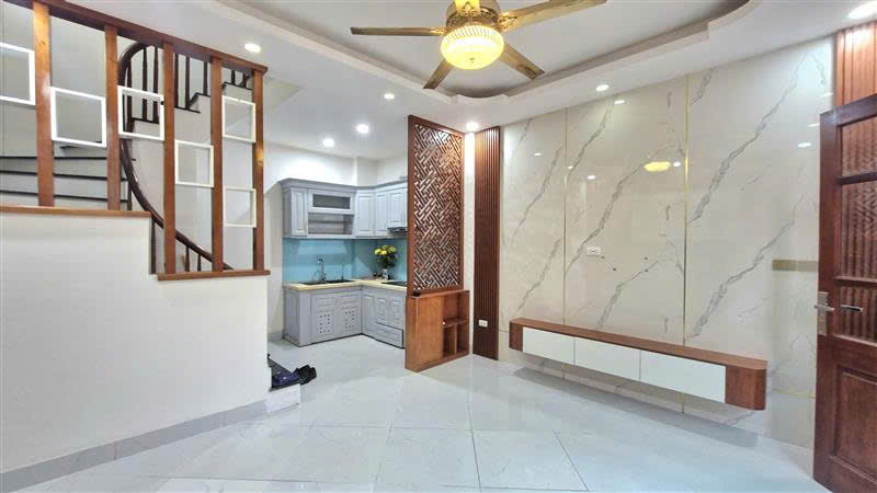 BẮC TỪ LIÊM - MỚI TINH - OTO ĐỖ CỔNG