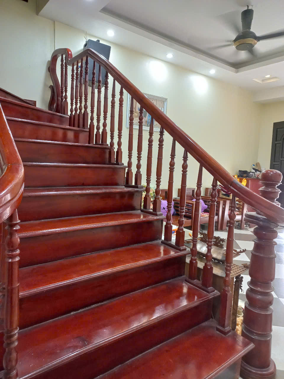 NÓNG - NHÀ ĐỨC DIỄN - GẦN PHỐ - LÔ GÓC