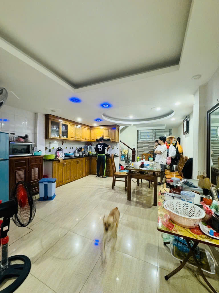 PHÚ DIỄN - PHÂN LÔ - OTO  CHẠY VÒNG QUANH - GARA OTO