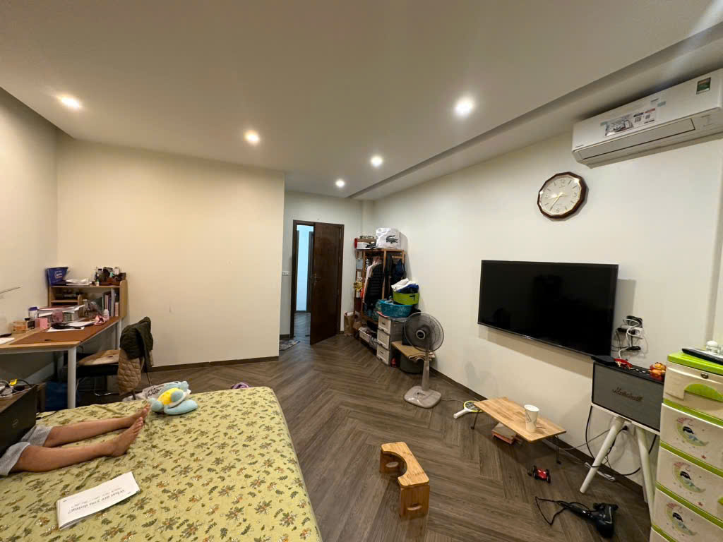 CỔ NHUẾ - SÁT PHỐ - 5M RA OTO TRÁNH - THANG MÁY - VỊ TRÍ HIẾM