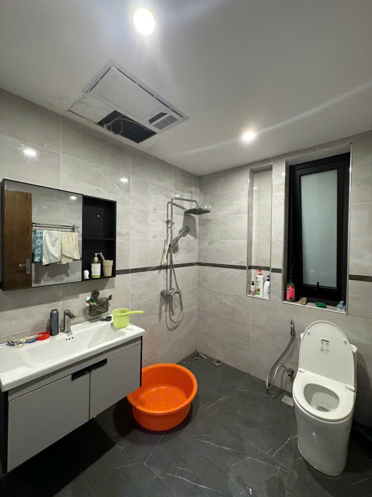 CỔ NHUẾ - SÁT PHỐ - 5M RA OTO TRÁNH - THANG MÁY - VỊ TRÍ HIẾM