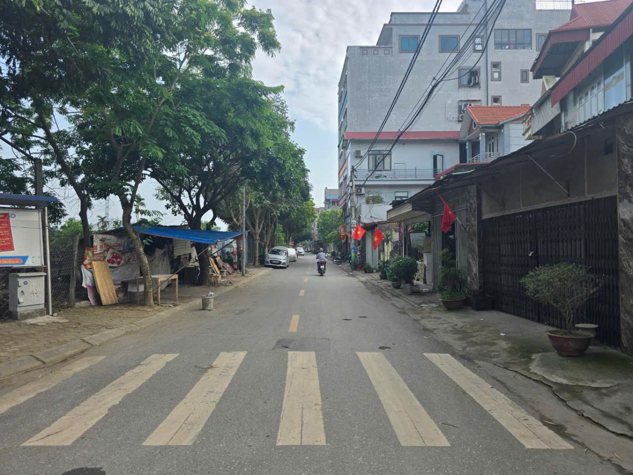 CỔ NHUẾ - LÔ GÓC - 2 MAT TIỀN - 1 MẶT PHỐ 60M - 1 MẶT NGÕ 6M