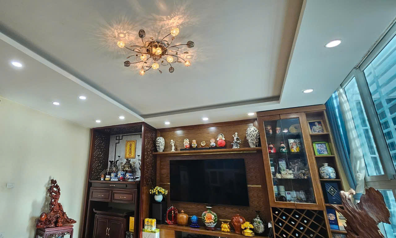 CẦU GIẤY - PHÂN LÔ - OTO TRÁNH DỪNG - HIẾM