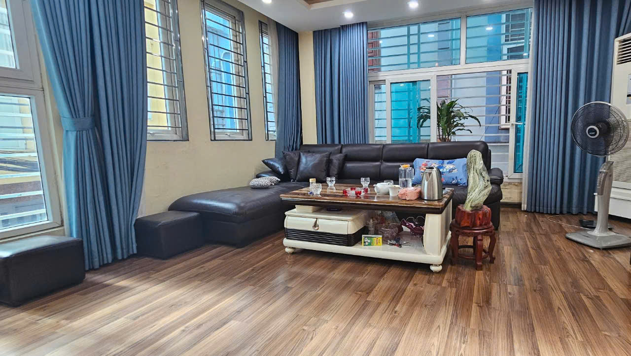 CẦU GIẤY - PHÂN LÔ - OTO TRÁNH DỪNG - HIẾM